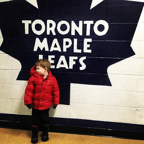 The Toronto Maple Leafs make Maxi sad.