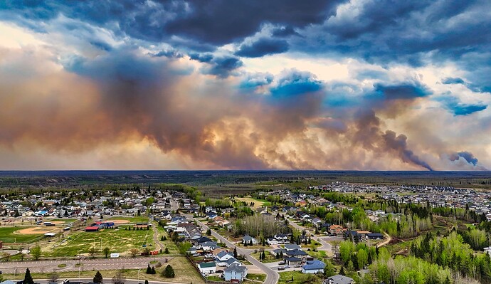 2024-05-fort-mcmurray-fire-thickwood