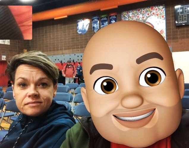 Me: “Group FaceTime has up to 32 people on one call!” Pam: “Great.” #shitpamsays
